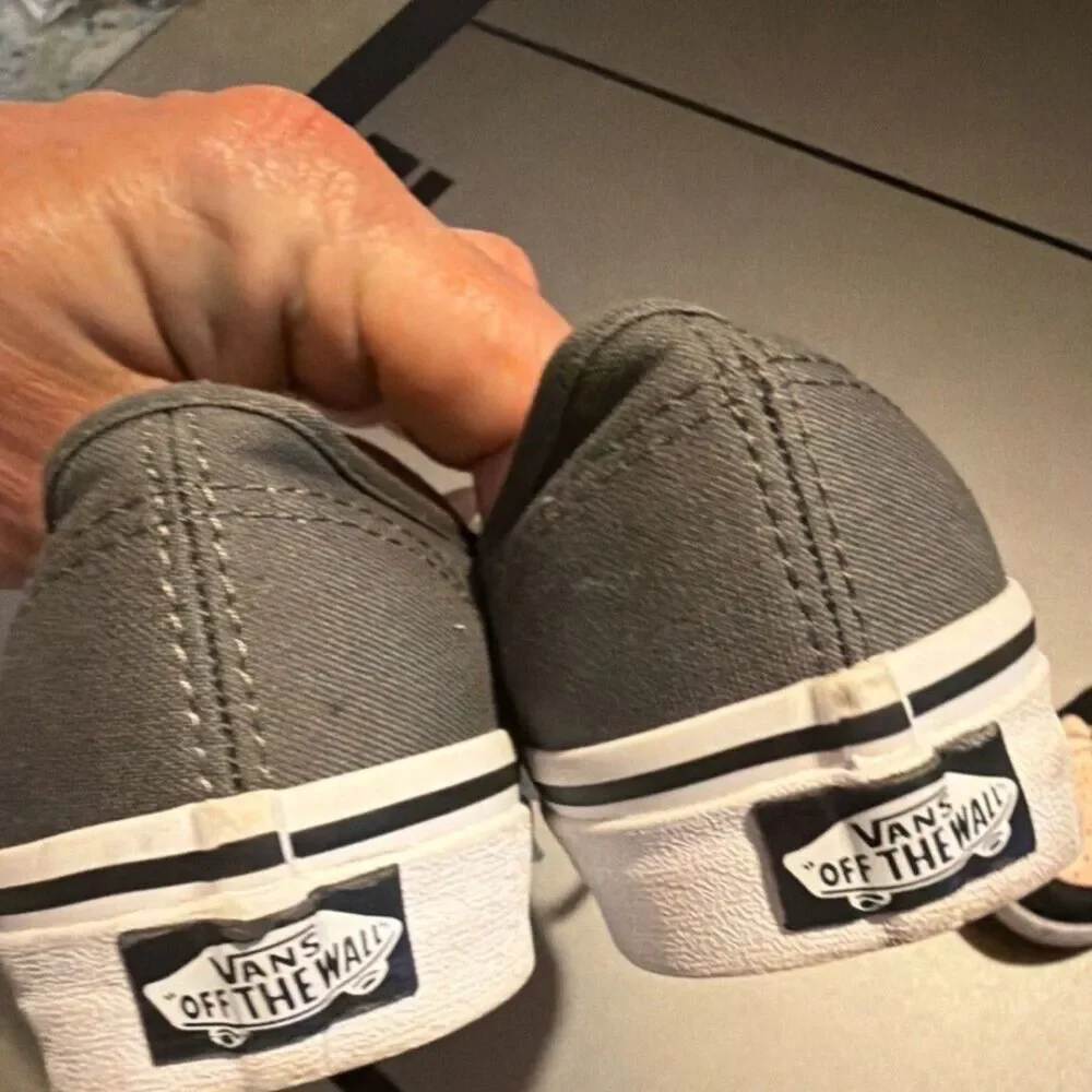 VANS Off The Wall Men’s Gray Canvas Lace-Up Sneakers US 4.5 Rubber Sole